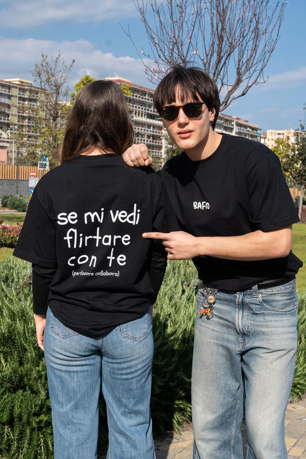 SE MI VEDI FLIRTARE CON TE ( PERFAVORE COLLABORA)